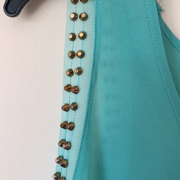 Guess Blouse Sheer Green Hi Low Hem - Picture 3 of 10